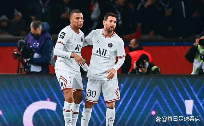 姆巴佩、C罗、梅西，他们在24岁的时分，数据怎么，哪个最强？